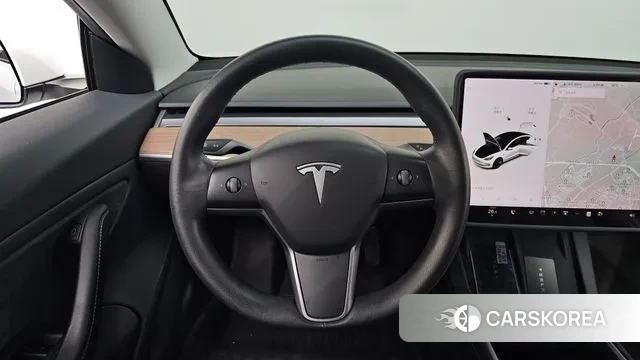 Tesla Model 3 2021 Белый из Кореи, фото 4