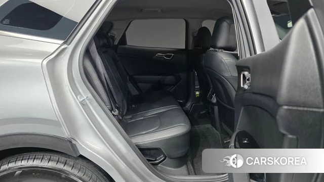 Kia Sportage 5th Generation Hybrid 2022 Серебристо-серый из Кореи, фото 4