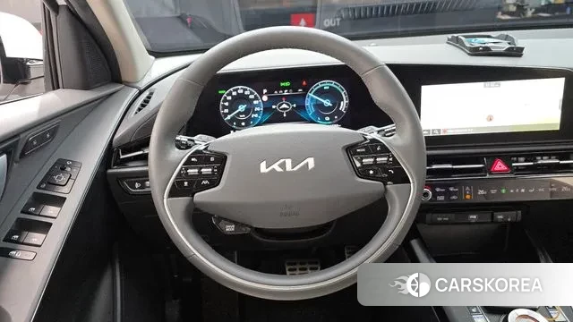 Kia Di Ol Nu Niro 2022 Белый из Кореи, фото 4