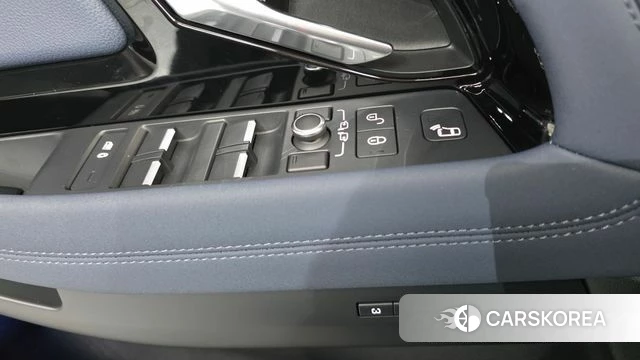 Land Rover Range Rover Evoque 2nd Generation 2019 Белый из Кореи, фото 4