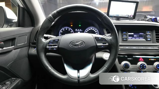 Hyundai The New Avante AD 2018 Белый из Кореи, фото 4