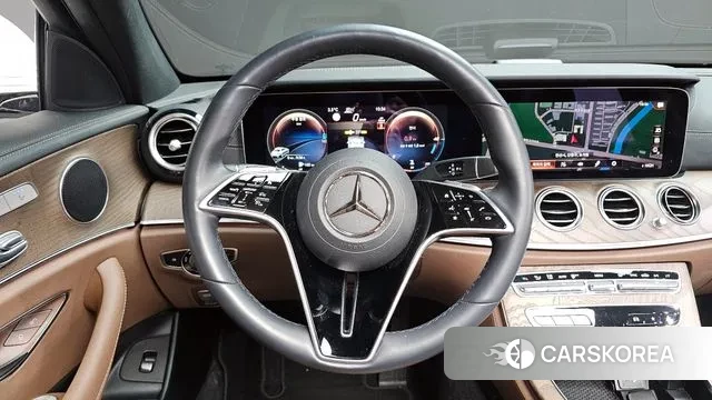 Mercedes-Benz E-Class W213 2022 Белый из Кореи, фото 4