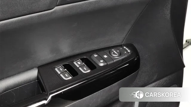 Kia Sportage The Bold 2018 Белый из Кореи, фото 4