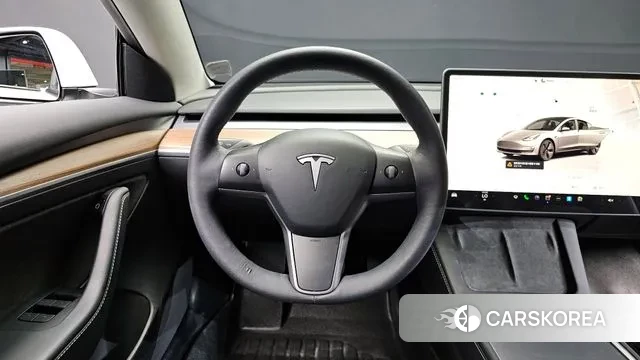 Tesla Model 3 2022 Белый из Кореи, фото 4