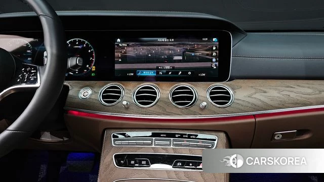 Mercedes-Benz E-Class W213 2023 Белый из Кореи, фото 4