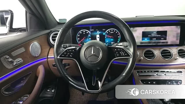 Mercedes-Benz E-Class W213 2021 Белый из Кореи, фото 4