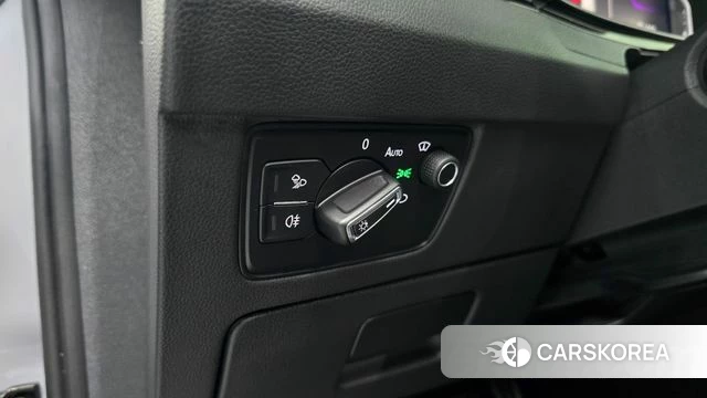 Volkswagen Arteon 2022 Серебристо-серый из Кореи, фото 4