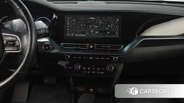 Kia Niro Plus 2022 Белый из Кореи, фото 4