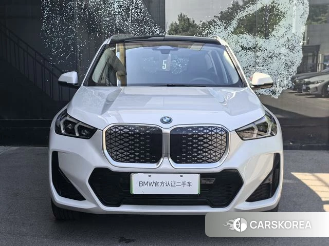BMW iX1 2025 Белый из Китая, фото 4