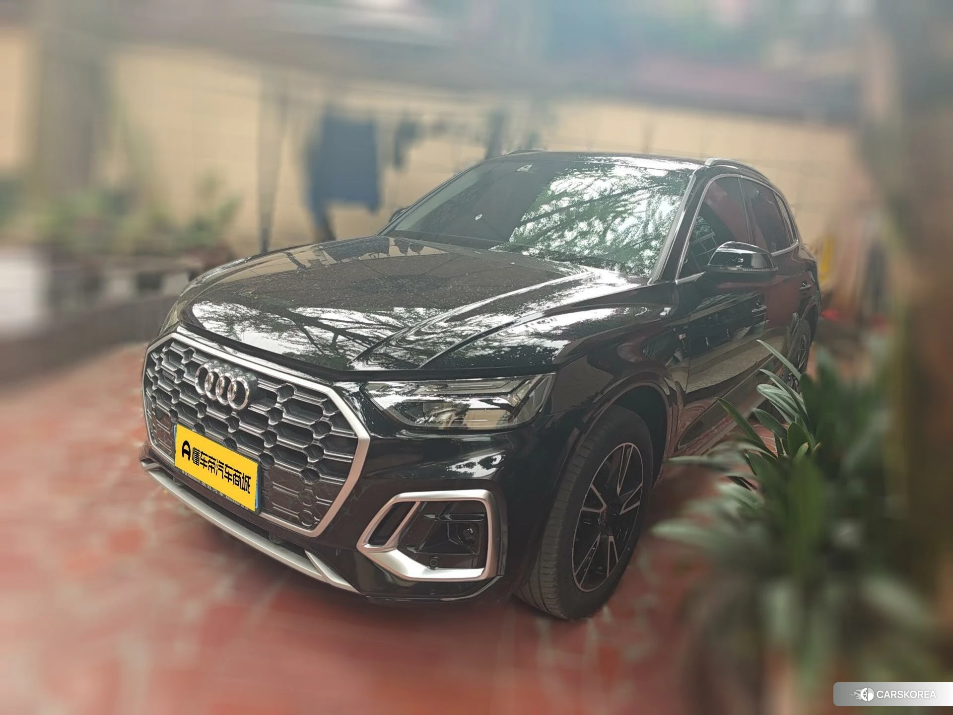 Audi Q5L 2021 Черный из Китая, фото 4