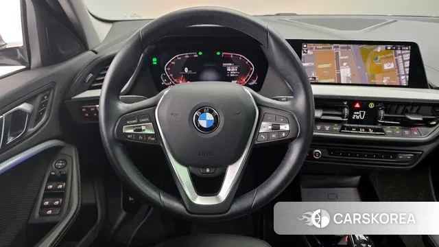 BMW 1 Series (F40) 2021 Серый из Кореи, фото 4