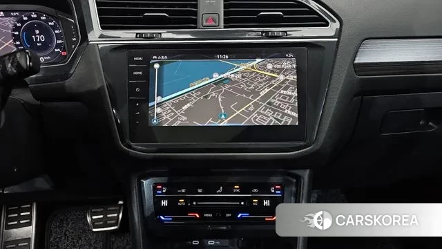 Volkswagen Tiguan Allspace 2024 Белый из Кореи, фото 4