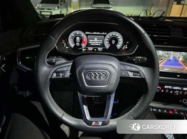 Audi Q3 (F3) 2022 Серый из Кореи, фото 4