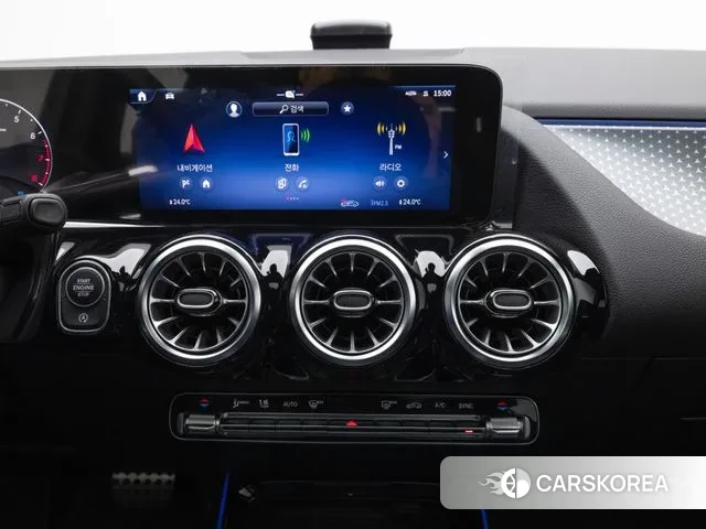 Mercedes-Benz GLA - Class H247 2025 Черный из Кореи, фото 4