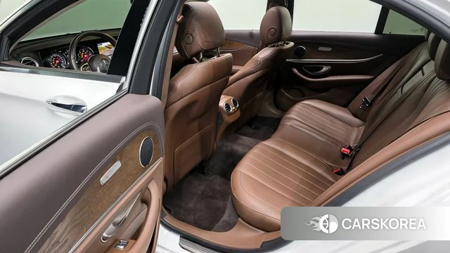 Mercedes-Benz E-Class W213 2019 Белый из Кореи, фото 4