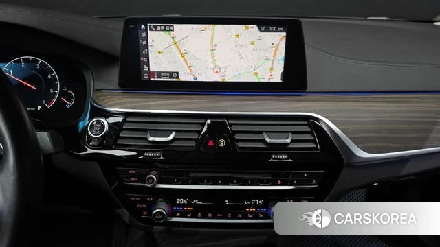 BMW 5 Series (G30) 2019 Черный из Кореи, фото 4