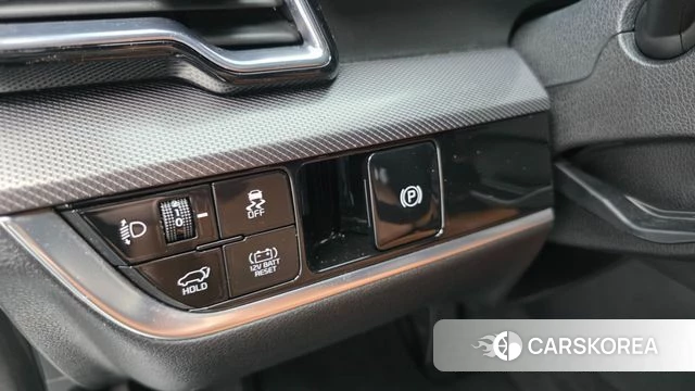 Kia Sportage 5th Generation Hybrid 2023 Белый из Кореи, фото 4