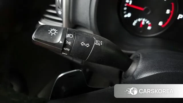 Kia Sportage The Bold 2021 Серебристо-серый из Кореи, фото 4