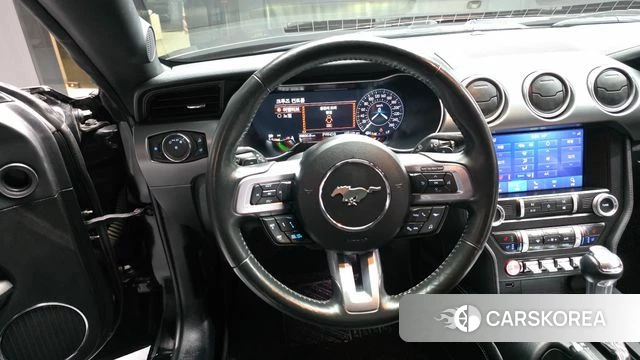 Ford Mustang 2021 Черный из Кореи, фото 4