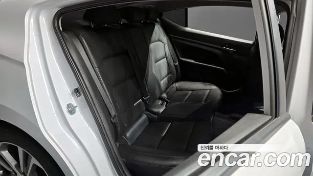 Hyundai Avante AD id 2408471 из Кореи 4