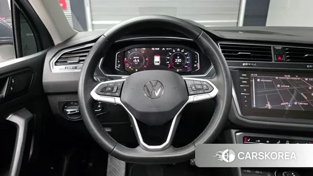 Volkswagen Tiguan second Generation 2023 Серый из Кореи, фото 4
