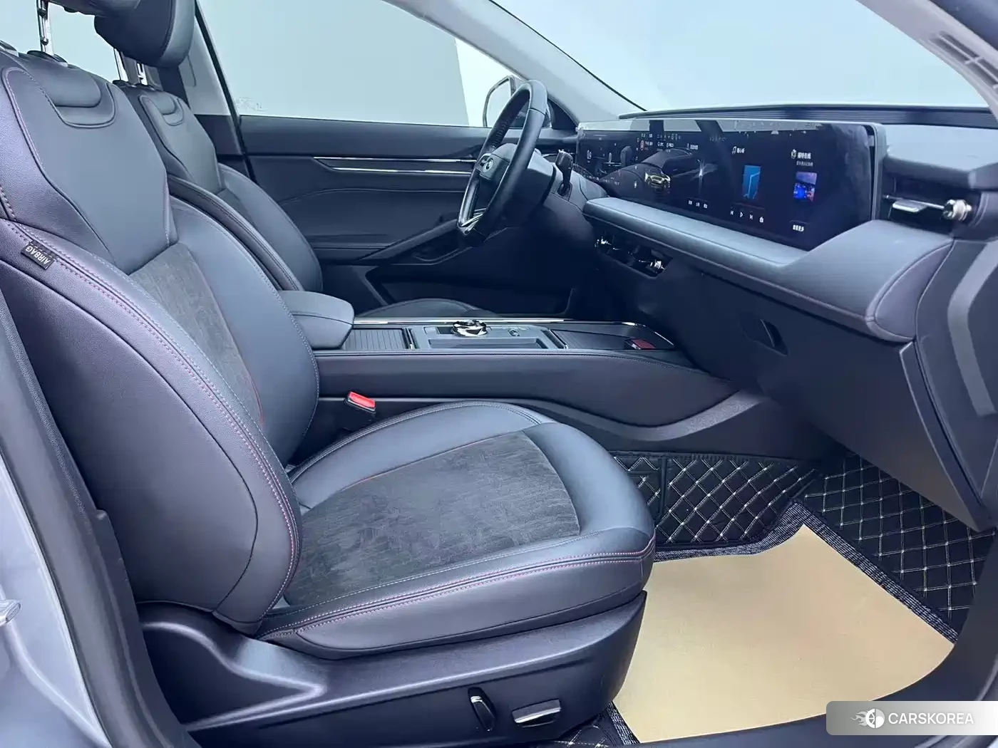 Ford Mondeo 2023 Silver/gray из Китая, фото 4