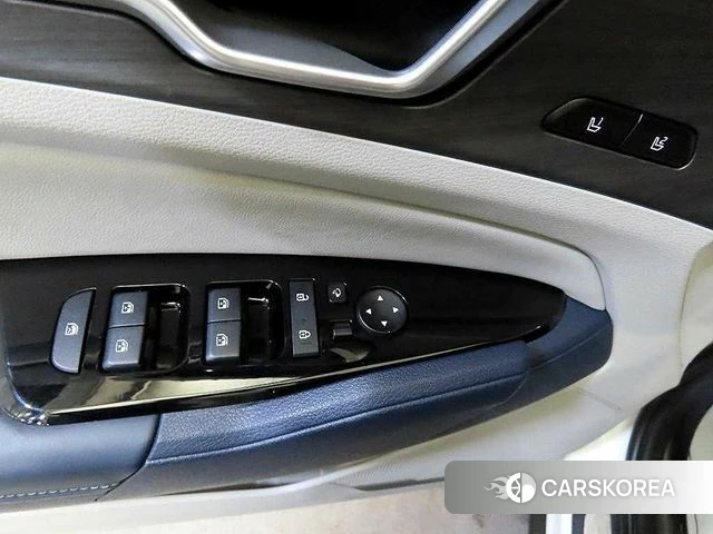 Kia Sportage 5th Generation 2022 Белый из Кореи, фото 4
