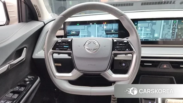 Ssangyong Torres EVX 2023 Жемчужный цвет из Кореи, фото 4
