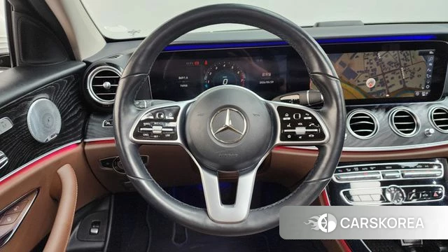 Mercedes-Benz E-Class W213 2018 Белый из Кореи, фото 4