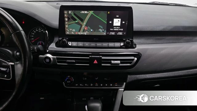 Kia Seltos 2022 Белый из Кореи, фото 4
