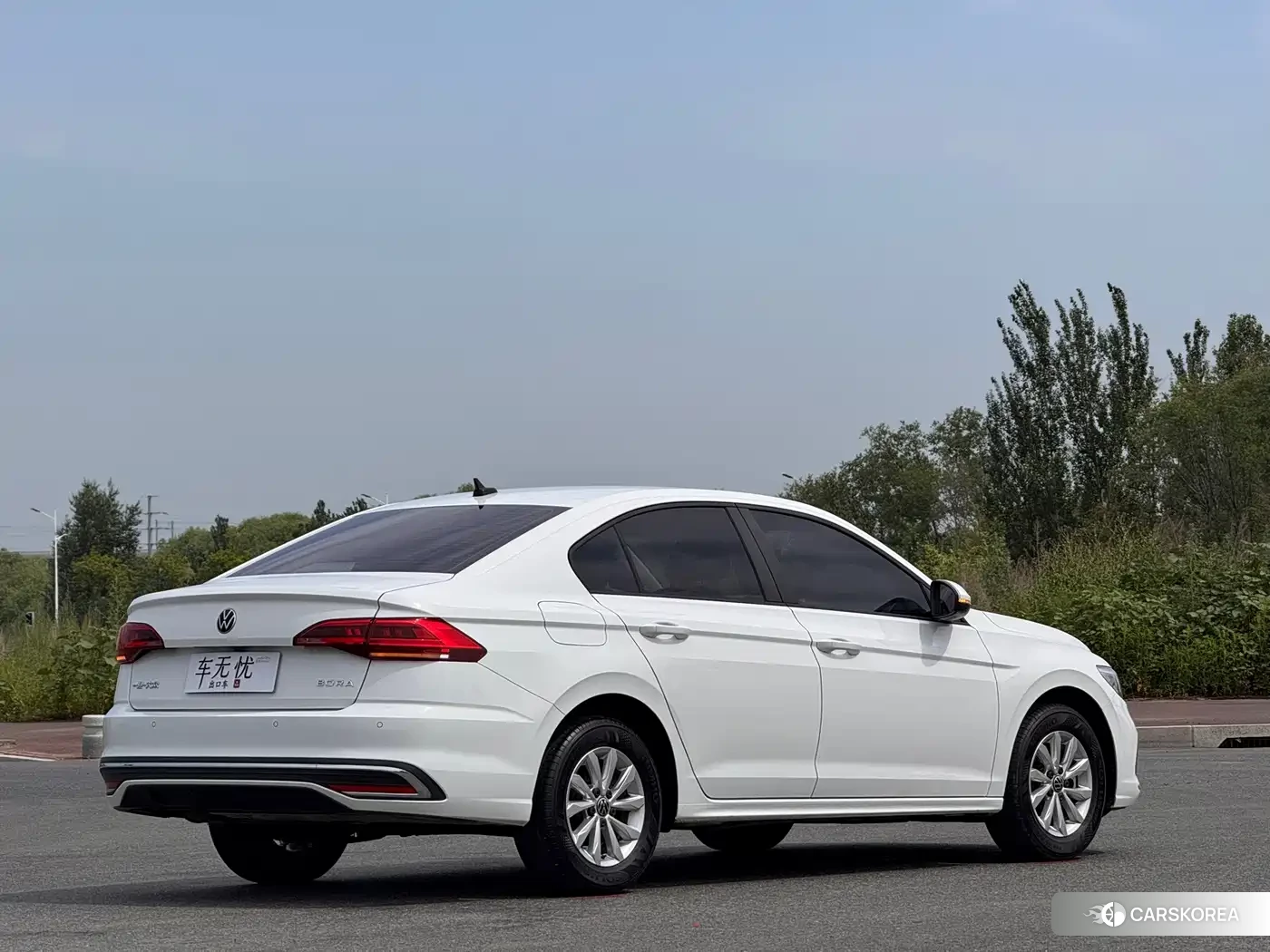 Volkswagen Bora 2023 Белый из Китая, фото 4