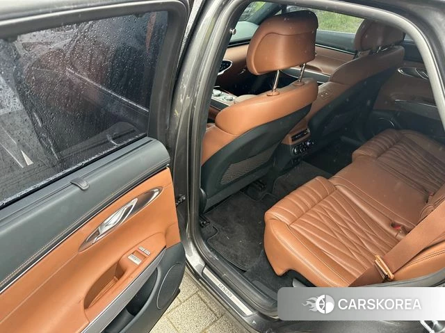 Genesis GV70 2023 Черный из Кореи, фото 4