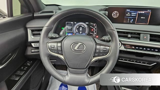 Lexus UX250h 2021 Белый из Кореи, фото 4