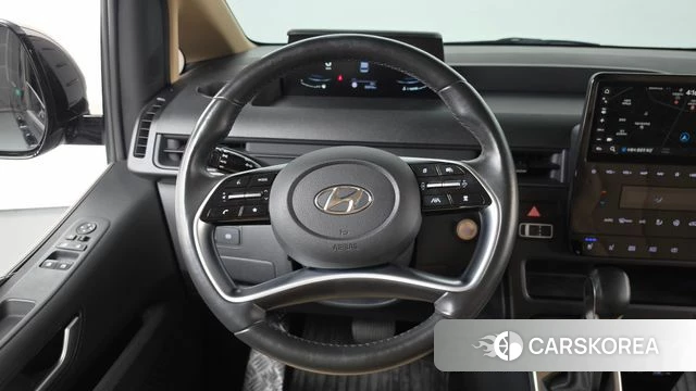 Hyundai Staria 2023 Черный из Кореи, фото 4