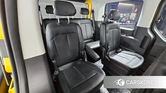 Hyundai Staria 2024 Желтый из Кореи, фото 4