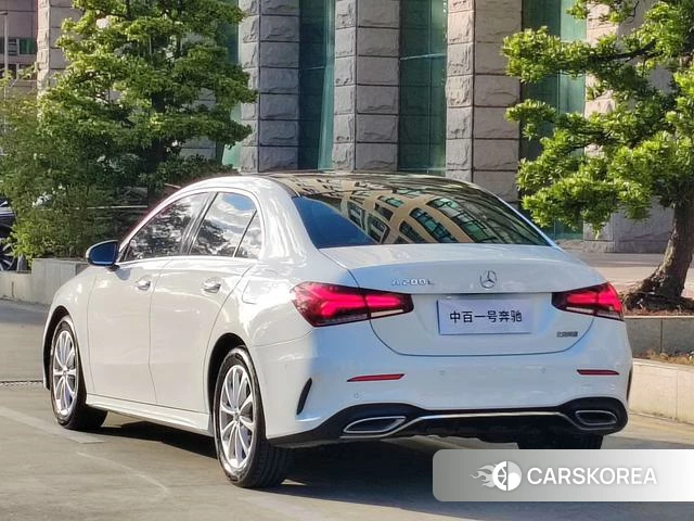 Mercedes-Benz Class A 2022 Белый из Китая, фото 4