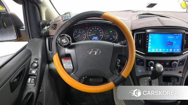 Hyundai The New Grand Starex 2018 Желтый из Кореи, фото 4
