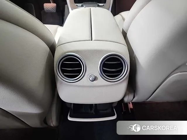 Mercedes-Benz E-Class W213 2023 Белый из Кореи, фото 4