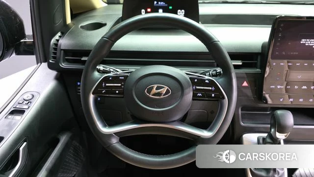 Hyundai Staria 2023 Серый из Кореи, фото 4