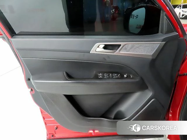 Ssangyong Rexton Sports Cannes 2019 Красный из Кореи, фото 4
