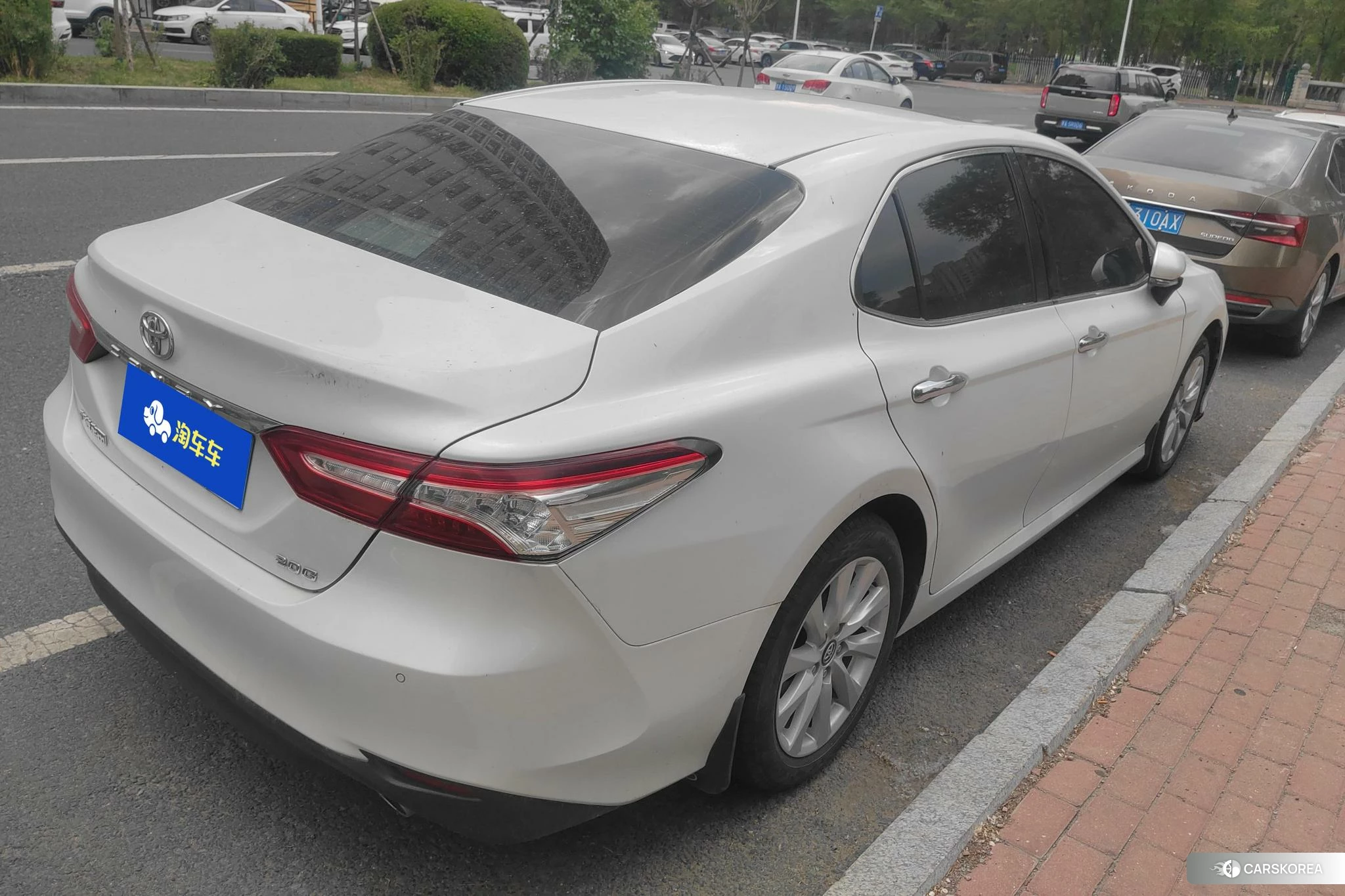 Toyota Camry 2019 Белый из Китая, фото 4