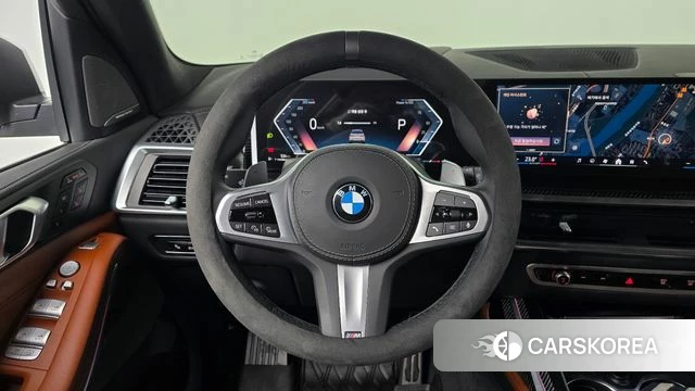 BMW X7 (G07) 2025 Белый из Кореи, фото 4