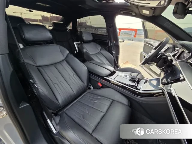 Audi A8 (D5) 2020 Серебряный из Кореи, фото 4