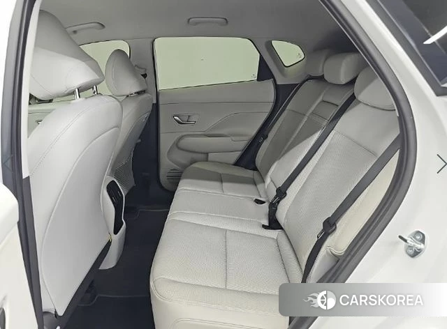 Hyundai Kona Hybrid (SX2) 2023 Белый из Кореи, фото 4
