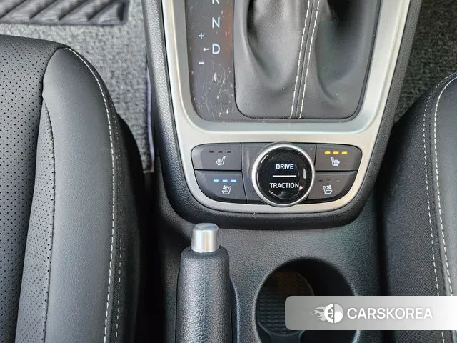 Hyundai Venue 2023 Красный из Кореи, фото 4