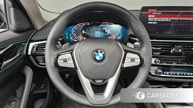 BMW 5 Series (G30) 2021 Черный из Кореи, фото 4