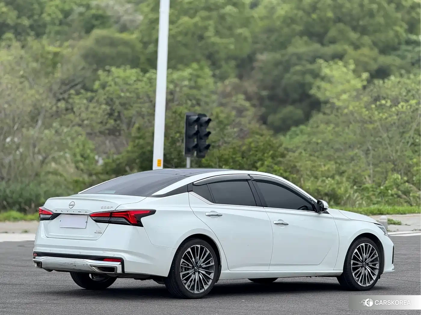 Nissan Altima 2023 Белый из Китая, фото 4