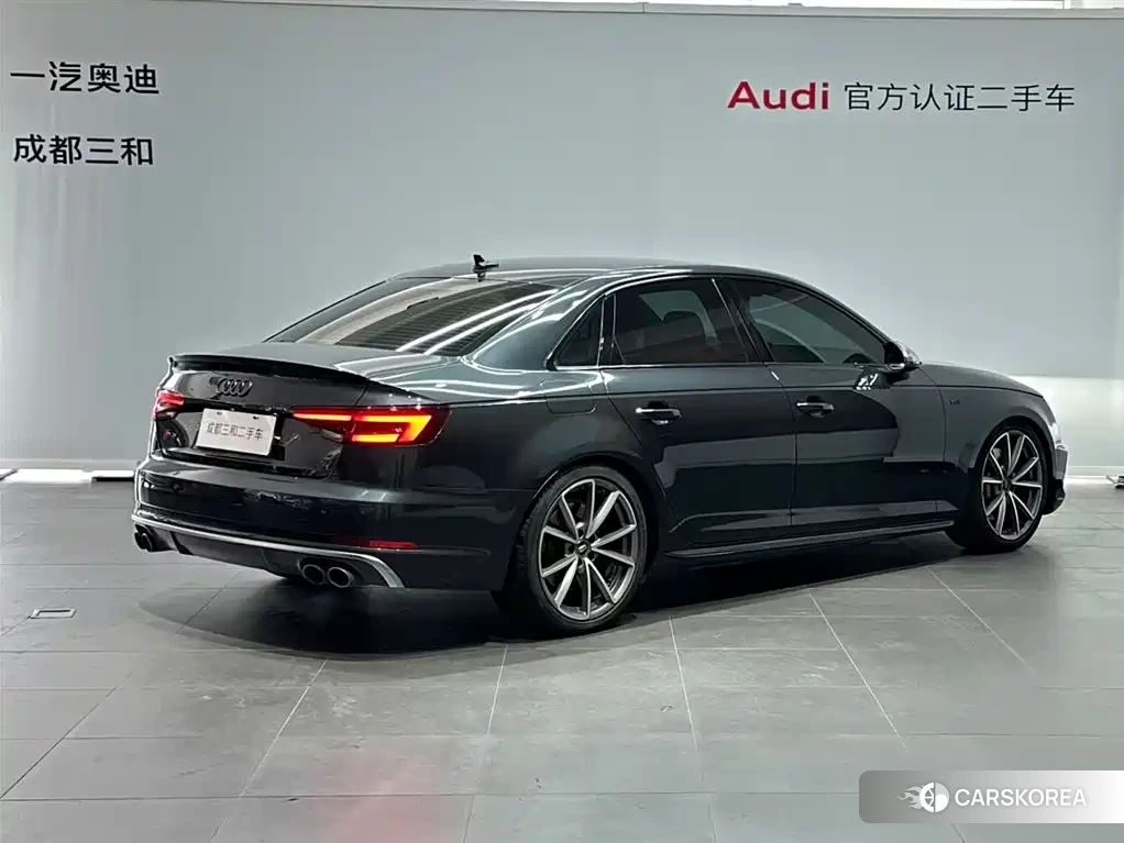 Audi S4 2018 Silver/gray из Китая, фото 4