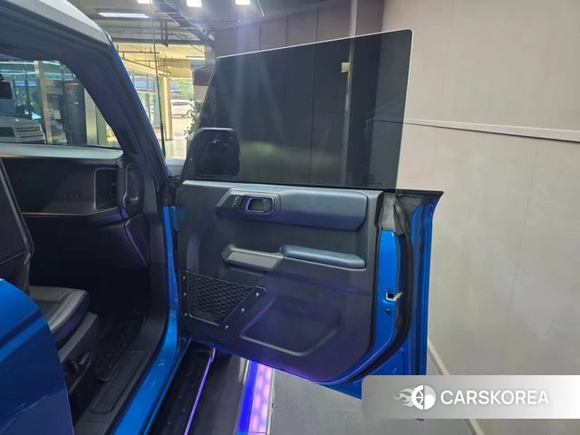 Ford Bronco 6th Generation 2022 Синий из Кореи, фото 4
