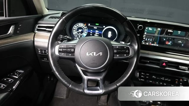 Kia K5 3rd generation 2022 Черный из Кореи, фото 4